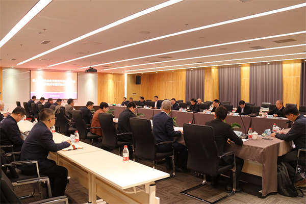 省人大副主任陳向群一行就航空產業(yè)發(fā)展情況到集團開展專題調研